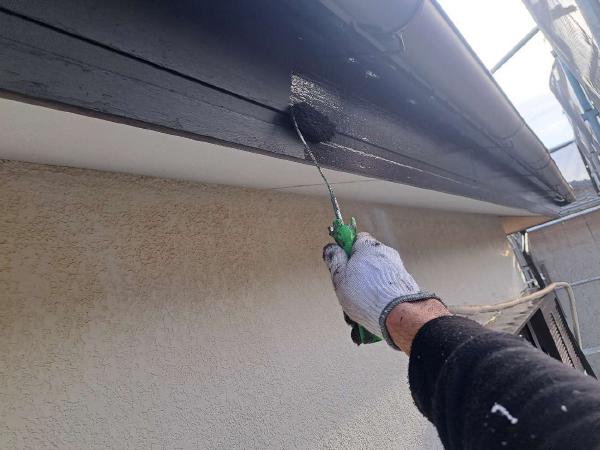 柏市シャイン　柏市外壁塗装　モルタル外壁　セラコートアクア　シーリング　コーキング 大工工事　Uカット