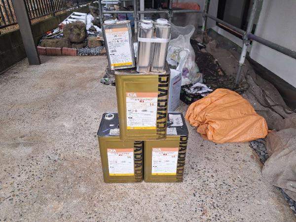 柏市シャイン　柏市外壁塗装　モルタル外壁　セラコートアクア　シーリング　コーキング 大工工事　Uカット