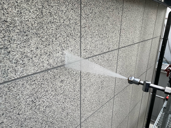 松戸市　サイディング外壁の高圧洗浄