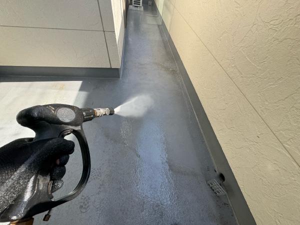 流山市 窯業系サイディング壁 外壁塗装 屋根平板瓦のメンテナンスパーフェクトトップ塗装　平板瓦の屋根　シーリング補修
