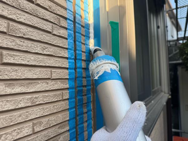 流山市 窯業系サイディング壁 外壁塗装 屋根平板瓦のメンテナンスパーフェクトトップ塗装　平板瓦の屋根　シーリング補修