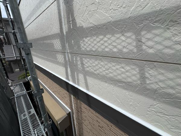流山市 窯業系サイディング壁 外壁塗装 屋根平板瓦のメンテナンスパーフェクトトップ塗装　平板瓦の屋根　シーリング補修