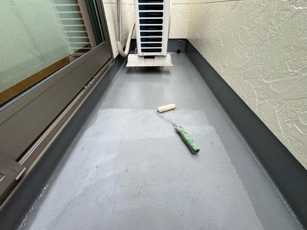 流山市 窯業系サイディング壁 外壁塗装 屋根平板瓦のメンテナンスパーフェクトトップ塗装　平板瓦の屋根　シーリング補修