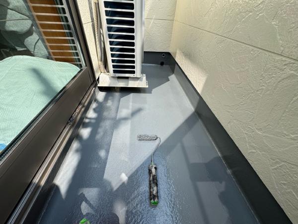 流山市 窯業系サイディング壁 外壁塗装 屋根平板瓦のメンテナンスパーフェクトトップ塗装　平板瓦の屋根　シーリング補修