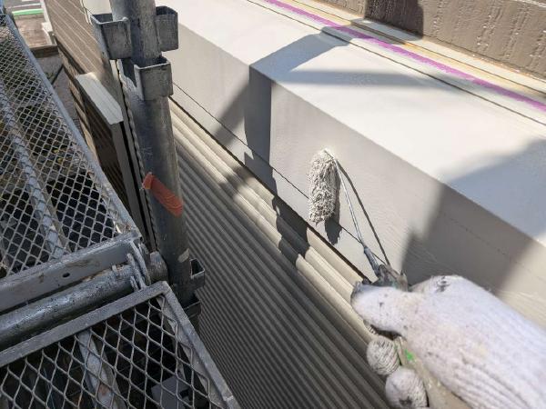 柏市　外壁屋根塗装工事のシャイン　日本ペイントの高耐久塗料ダイヤモンドコートと無機塗料のグランセラベスト　付帯塗装　シャッターボックス