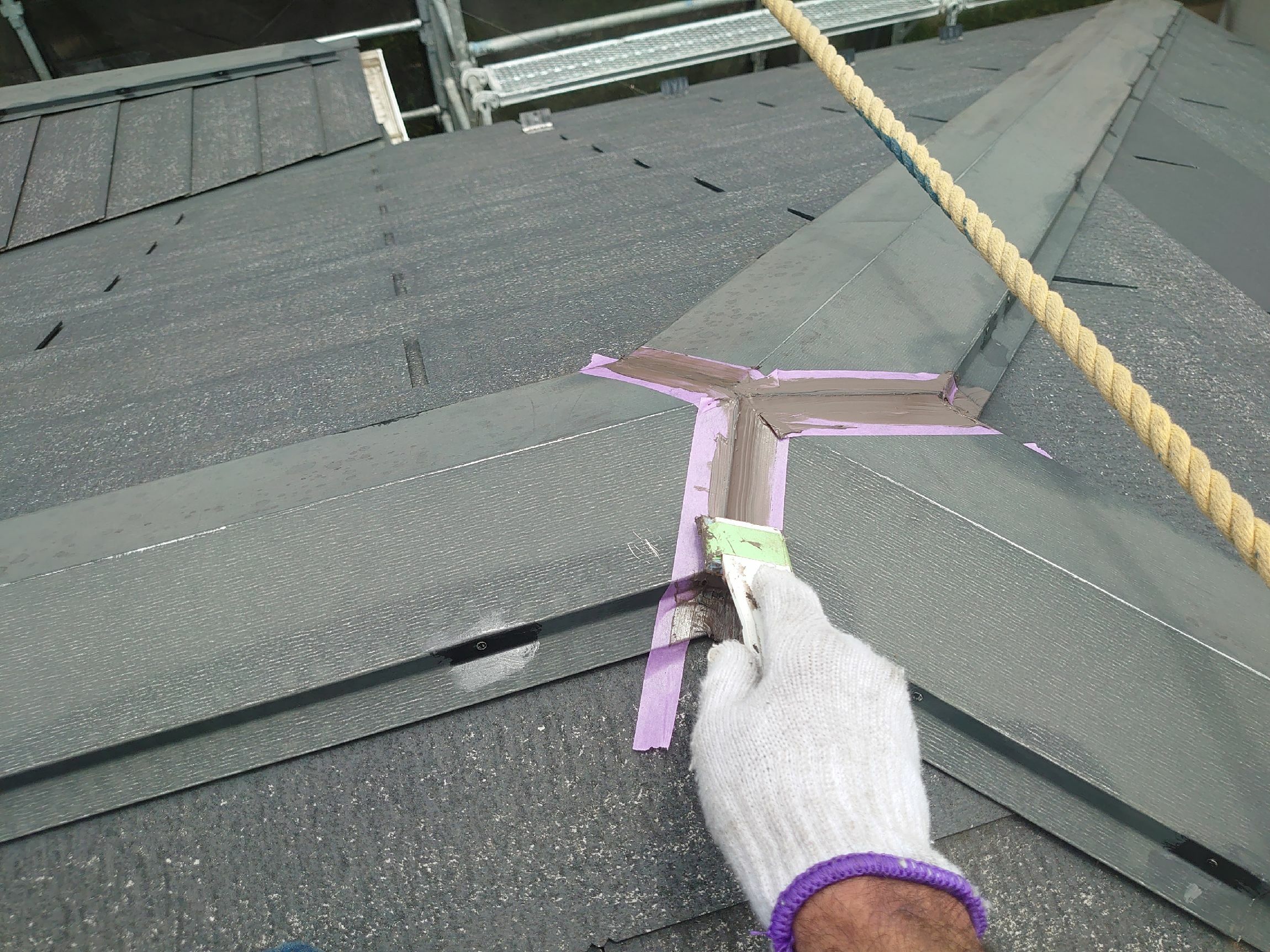 柏市屋根外壁塗装シャイン　屋根板金シーリング補修