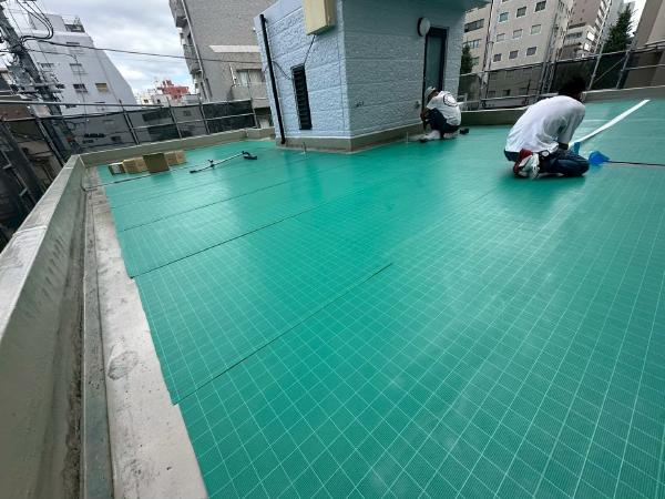柏市　外壁屋根塗装工事のシャイン　大成パルコン　陸屋根　屋上　　防水工事　通気緩衝工法　断熱ブロック　通気緩衝工法