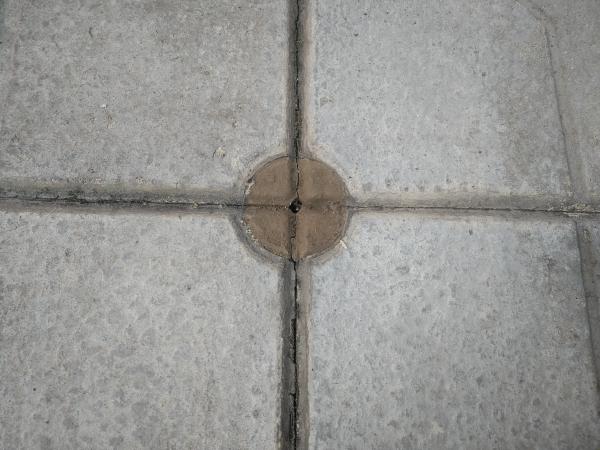 柏市　外壁屋根塗装工事のシャイン　大成パルコン　陸屋根　屋上　　防水工事　通気緩衝工法　断熱ブロック