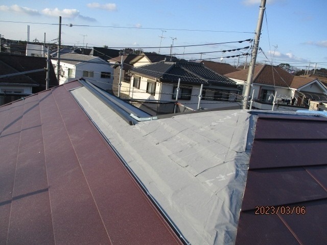 千葉県流山市　外壁塗装屋根カバースーパーガルテクト本体加工・取付