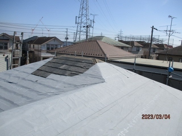 千葉県流山市　外壁塗装屋根カバースーパーガルテクトルーフィング貼り