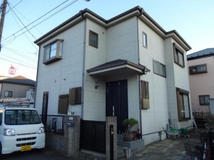 松戸市S様邸の外壁塗装と屋根塗装の外壁の施工前写真
