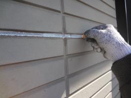 千葉県柏市O様邸の外壁塗装と屋根塗装工程：ヒビ割れや釘頭の処理
