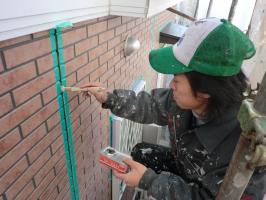 千葉県松戸市O様邸の外壁塗装と屋根塗装工程：下塗り