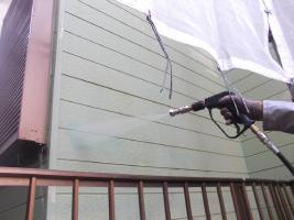 千葉県野田市O様邸の外壁塗装と屋根塗装工程：高圧洗浄