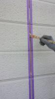 千葉県松戸市S様邸の外壁塗装と屋根塗装工程：目地のコーキングの打ち替え（プライマー塗布）