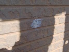 千葉県松戸市S様邸の外壁塗装と屋根塗装工程：パネルの釘処理（パテ処理）