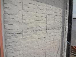 千葉県我孫子市H様邸の外壁塗装と屋根塗装工程：サイディングボードのパテ補修