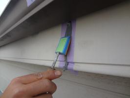 千葉県松戸市S様邸の外壁塗装と屋根塗装工程：コーキング打ち替え（完了）