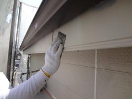 千葉県松戸市S様邸の外壁塗装と屋根塗装工程：ケレン