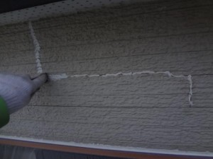千葉県柏市M様邸の外壁塗装と屋根塗装工程：ヒビ割れや釘頭の処理
