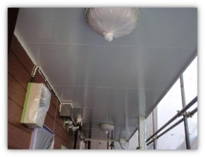 柏市の外壁塗装と屋根塗装の軒天の施工後写真