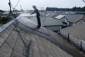 千葉県野田市K様邸の外壁塗装と屋根塗装工程：高圧洗浄