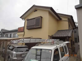 茨城県取手市H様邸の外壁塗装と屋根塗装工程：目地のコーキングの打ち替え