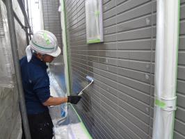 千葉県柏市N様邸の外壁塗装と屋根塗装工程：下塗り