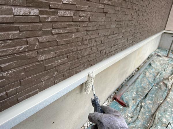 柏市外壁屋根塗装工事のシャイン付帯塗装水切り