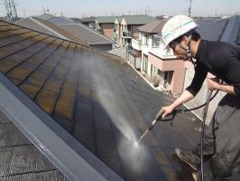 千葉県柏市N様邸の外壁塗装と屋根塗装工程：高圧洗浄