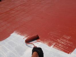 茨城県取手市T様邸の外壁塗装と屋根塗装工程：上塗り1回目(サーモアイSi)