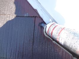 スレート屋根のクラック補修