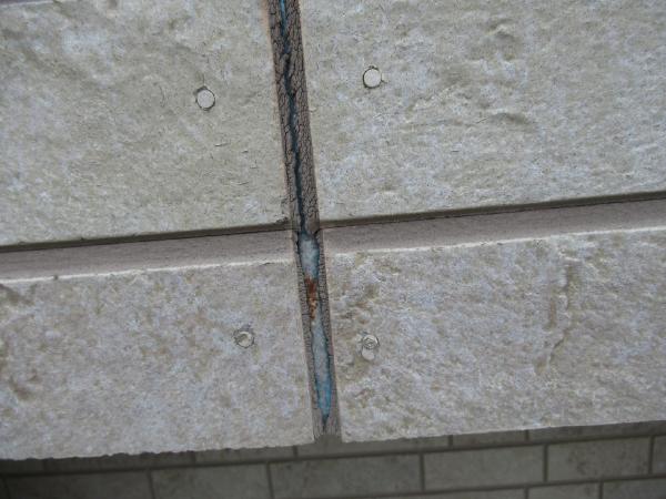 柏市　外壁塗装　屋根改修　屋根リフォーム　サイディング外壁　セラコートアクア　ディプロマットスター　シーリング　コーキング　擬集破断　ハットジョイナー　ボンドブレーカー