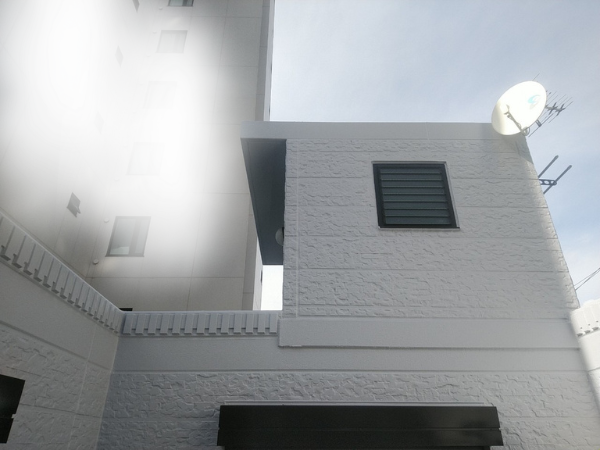 柏市外壁屋根塗装工事のシャイン　東京都文京区　大成建設ハウジング　パルコン　大成パルコン　コンクリート外壁　アステック　弾性塗料　アステックリファイン弾性　シーリング　コーキング　