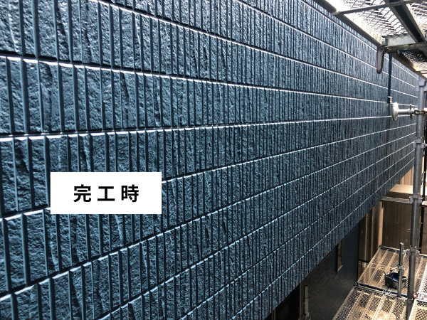 柏市外壁屋根塗装　シャイン　外壁塗装　リファイン　アステックペイント　定期点検　訪問業者　飛び込み業者　シーリング　コーキング　棟板金　屋根塗装　鳥によるシーリング不具合　ソーラーパネル