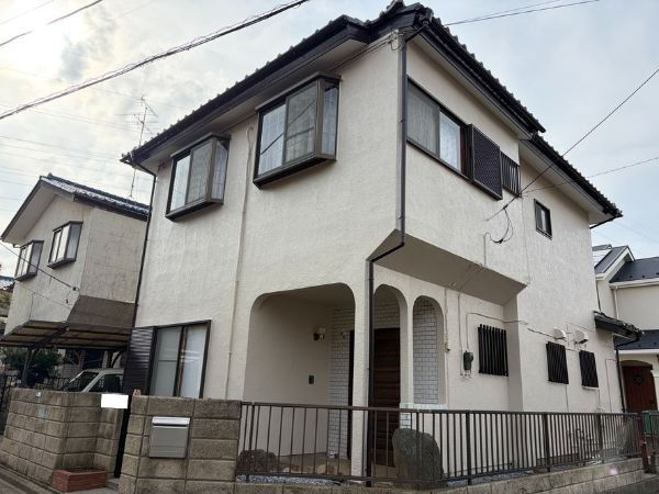 柏市シャイン　柏市外壁塗装　モルタル外壁　セラコートアクア　シーリング　コーキング 大工工事