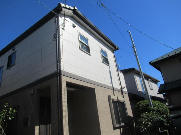 流山市 窯業系サイディング壁 外壁塗装 屋根平板瓦のメンテナンスパーフェクトトップ塗装　平板瓦の屋根　シーリング補修